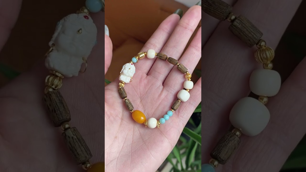 The Artisan's Sanctuary｜Aromatic Sandalwood & Amber Bracelet with Guardian Charm