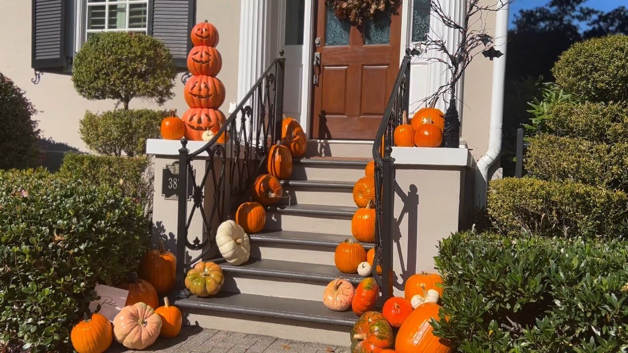 Pumpkin spice trash bags show sky is the limit for pumpkin