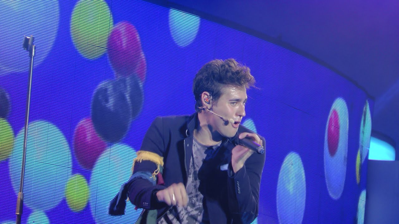 Entre Dos Mundos - Violetta Live in Wien 2015