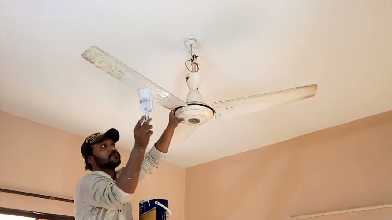 fan par oiL paint old is goLd🧤