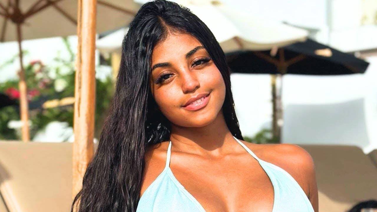Julieth Diaz – Colombian Bikini & Plus-Size Model | Instagram Fashion