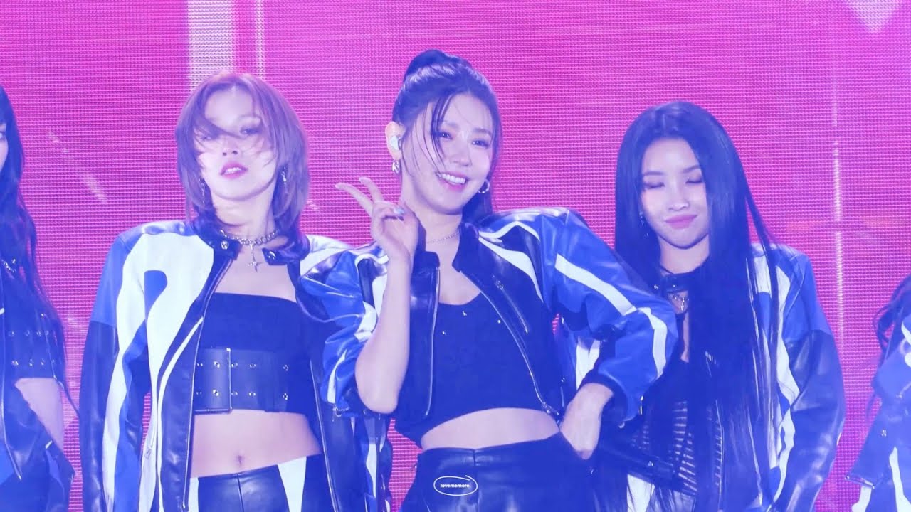 [4K] 231118 WORLDS FAN FEST LIVE CONCERT (G)I-DLE (여자)아이들 01 Queencard 퀸카 미연 MIYEON 직캠