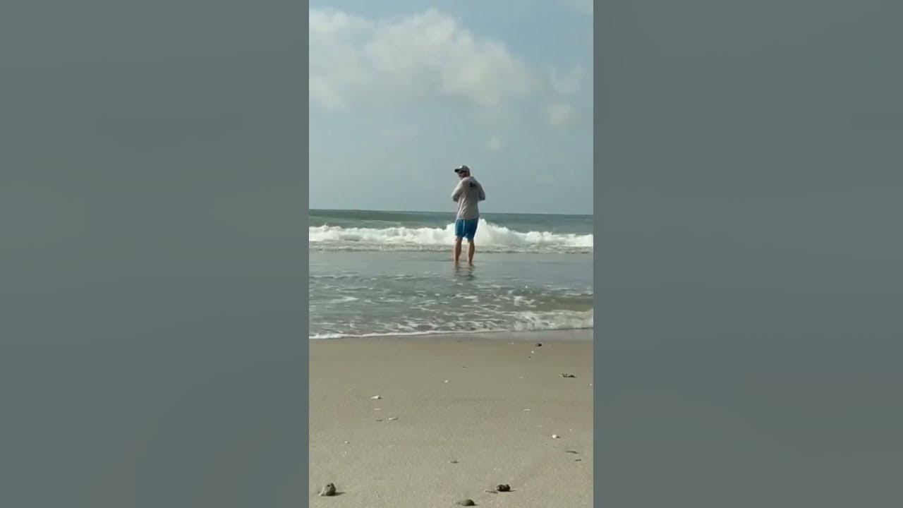 Throwing a cast net in the surf. Very relaxing! fishing surffishing