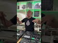 DJ Ban mostrando 4 gerações de DDJs que você também pode usar com discos de vinil #PioneerDJ