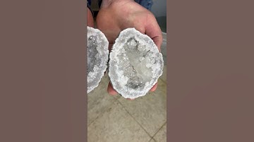 Cracking open a fabulous keokuk geode site find