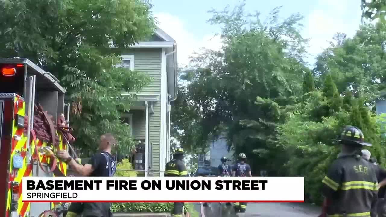 Springfield crews respond to basement fire on Union St. - YouTube