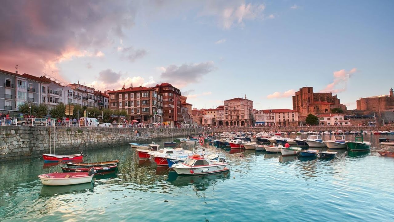 2023 MON FILM ESPAGNE PROVINCE DE CANTABRIE CASTRO URDALES