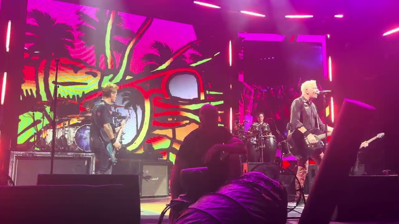 The Offspring - Why Don’t You Get A Job - Cincinnati 7/25/25