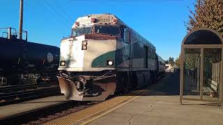 Amtrak Cascades arrives at Vancouver Amtrak station in September 2025