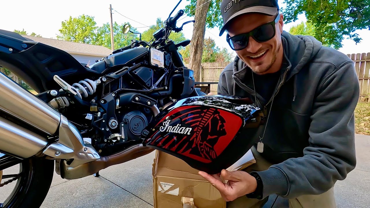 Indian FTR 1200 / Tank Cover & Seat Replacement / New Look and Color
