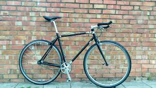 700c CHARGE PLUG SINGLE SPEED FIXIE BIKE URBAN CITY COMMUTER BICYCLE (5566)