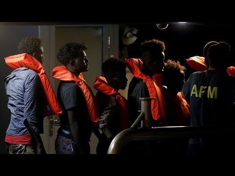 بعد أن رفضتهم إيطاليا مالطا تسمح ل65 مهاجرا بدخول أراضيها