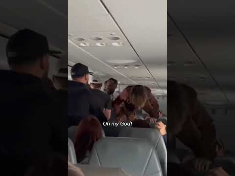Frontier flight makes emergency stop due to unruly passenger #Shorts