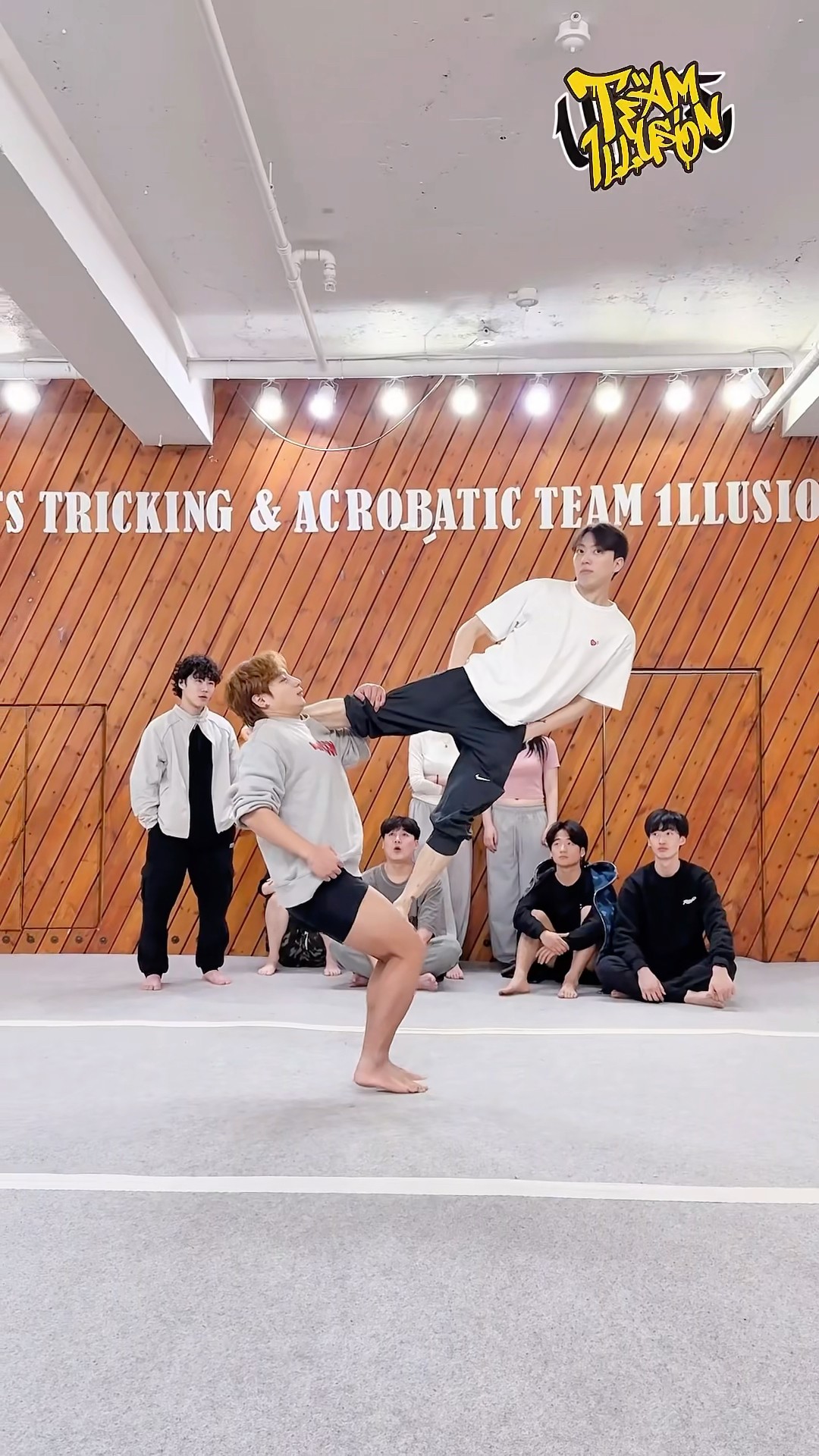 목으로 버틴다고⁉️? Partner Challenge