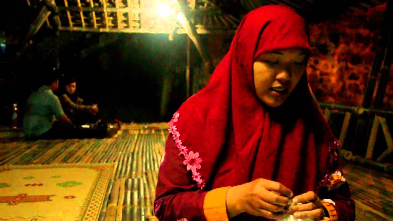 Batik Jumputan - YouTube