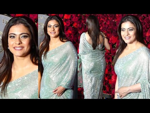 Kajol Devgan Looking Gorgeous In Saree Arrive At Anand Pandit 60th Birthday  Party - YouTube
