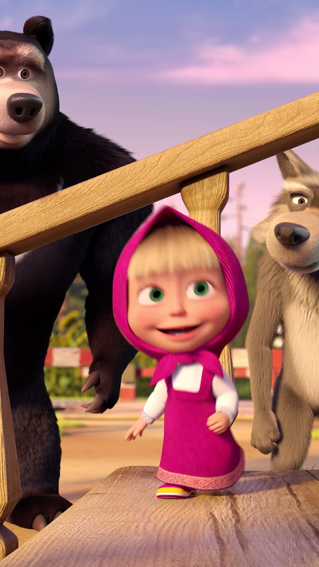 А забавно получилось! ?? #Shorts #машаимедведь #ЛюбитНеЛюбит #MashaandtheBear