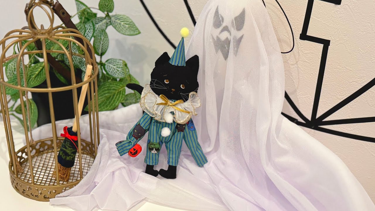 🔴8/4｜②もうハロウィングッズ並んでたよ｜黒猫さん人形にピエロの