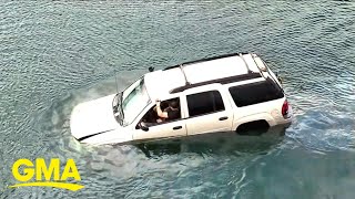 How to escape from a sinking car