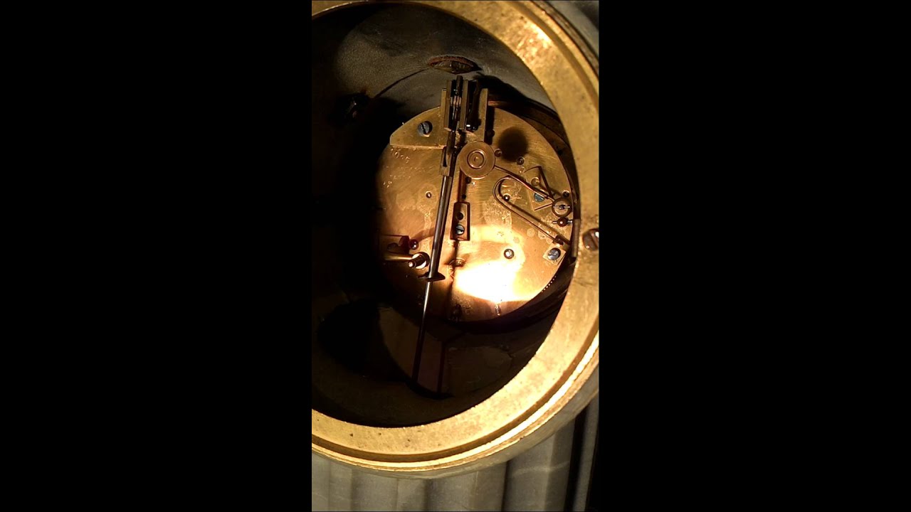 PENDULE FONCTIONNE AVEC SON BALANCIER ! LE MOUVEMENT DE PARIS EN BRONZE