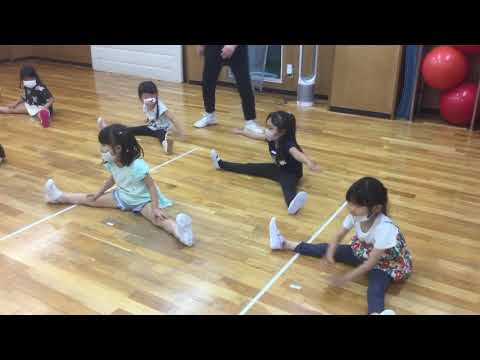 柔軟体操ストレッチ リトミック体操木曜日クラス キッズガーデン武蔵小杉教室 指導 梶原和歌子 神作彩葵咲 2021,6,24