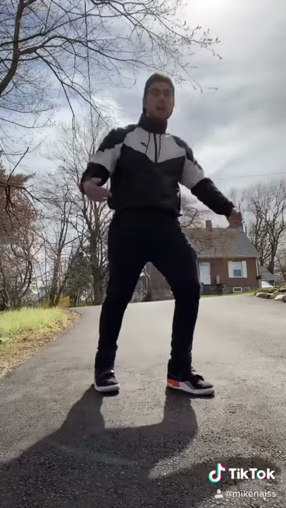 Toosie Slide - Drake TikTok Dance