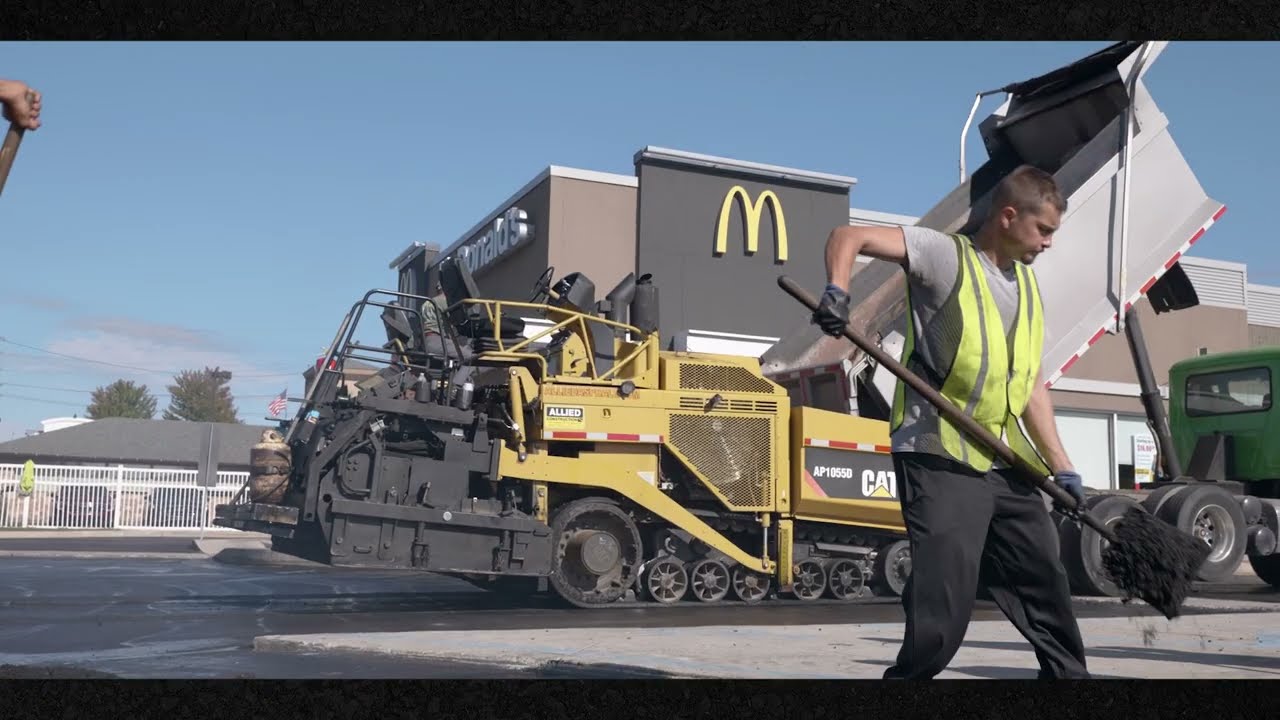 Paving Crews | Allied Construction | Southeastern Michigan Asphalt Paving Company