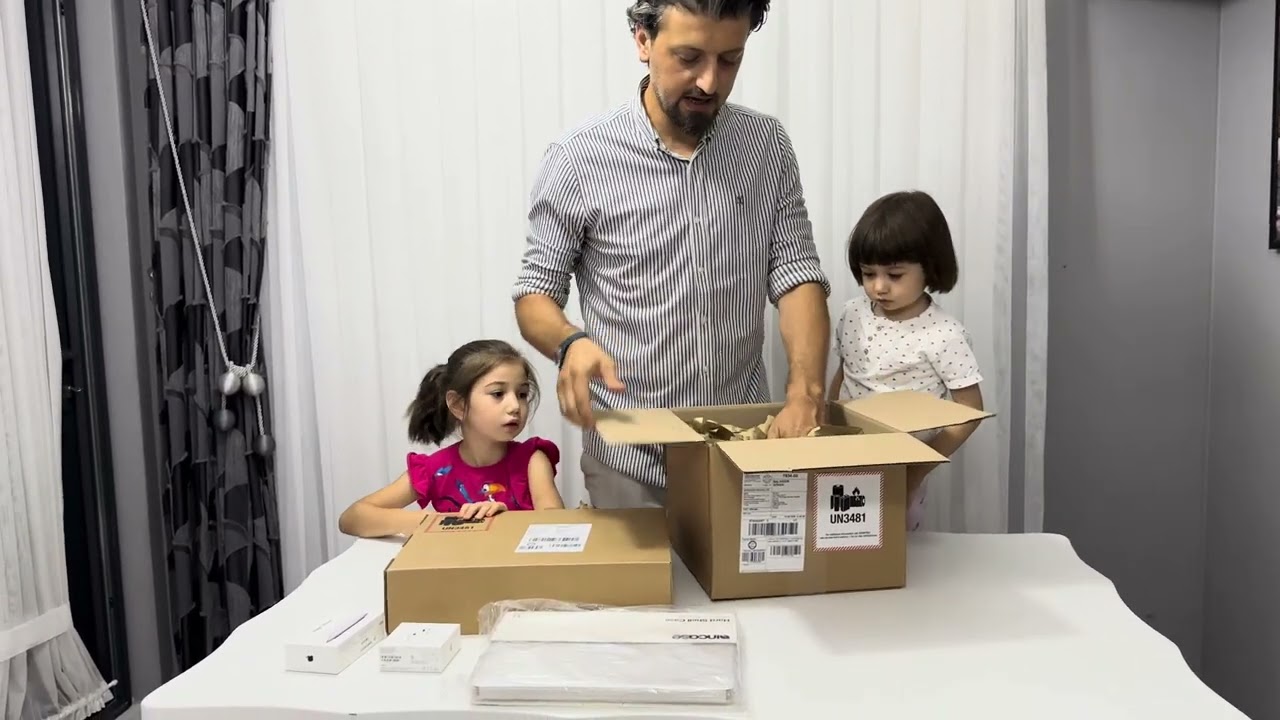 MacBook Pro ve Bu Cihazla Gelen Yan Ürünlerin Açılışı (İpek Yüzünden Yarım Kalan Videomuz)