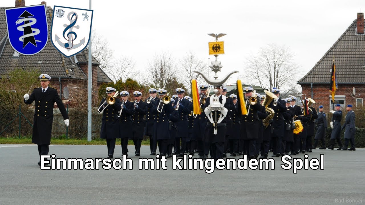Einmarsch Ehrenformation Kommando Schnelle Einsatzkräfte Sanitätsdienst mit klingendem Spiel