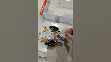 Labyrinth Navigating Arduino Robot