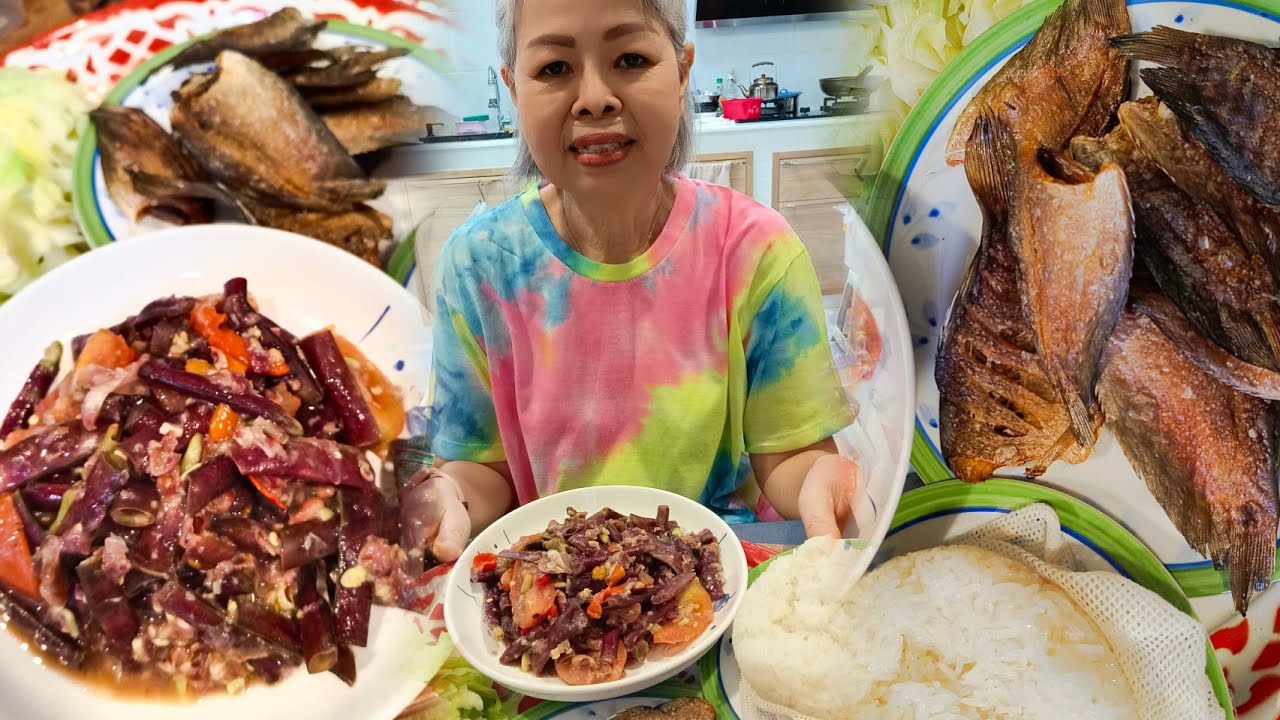 มาจ้ากินข้าวกับตำหมากถั่วใส่มะกอกทอดปลาแห้งลวกกะหล่ำปลี มาจ้าแซบๆกับ 