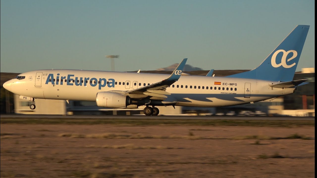 GOLDEN HOUR PLANESPOTTING AT ALICANTE AIRPORT (ALC/LEAL) - B757, A320 & MORE! DECEMBER 2024 ✈️