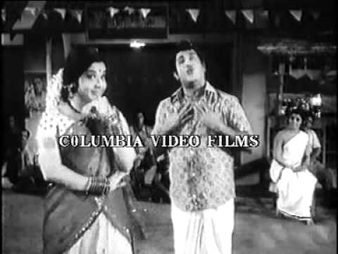Naadala Vandhaaru Song Lyrics on YouTube