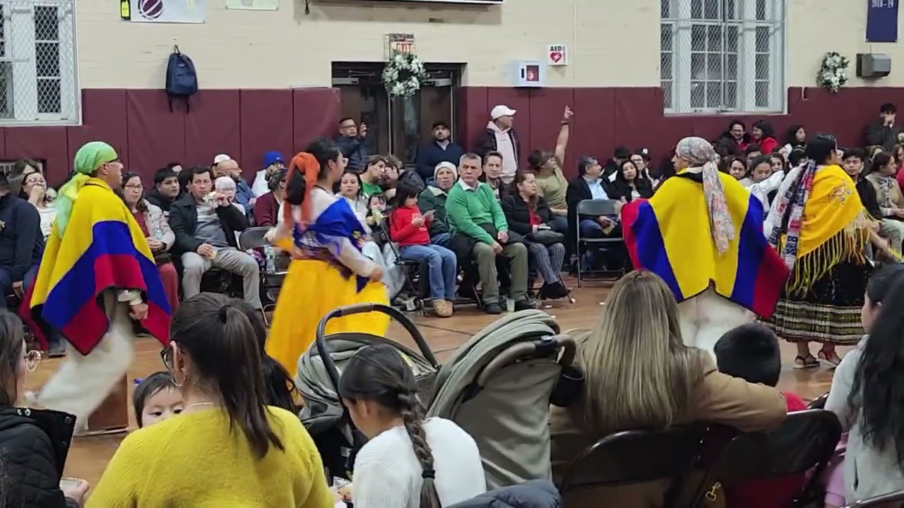 Ecuadorian folk dance: 4/4,  last Christmas 2025
