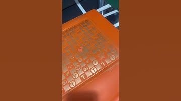 Hydraulic hot pressing machine for stamping and embossing