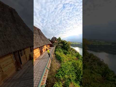 Uganda: Kyaninga Lodge Experience