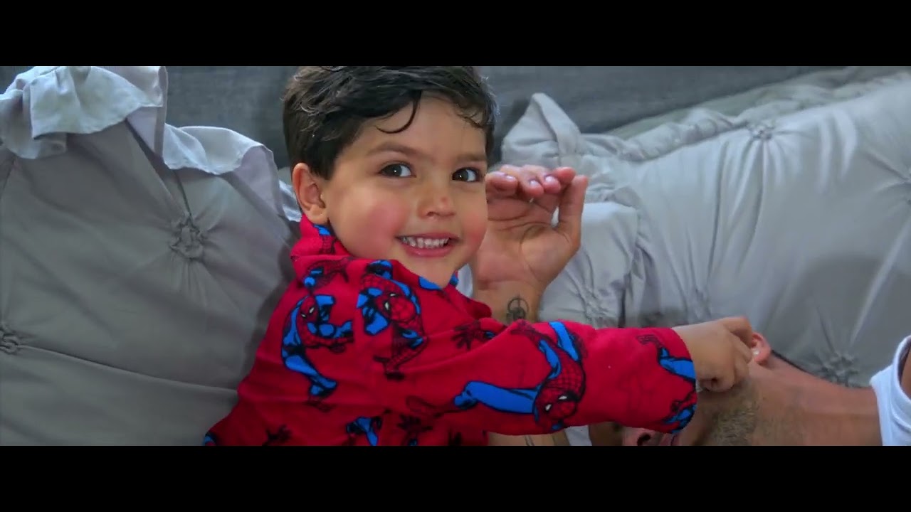 Watch M3JOR (Mejor) - NAIZ Official Music Video on YouTube Watch M3JOR (Mejor) - NAIZ Official Music Video on YouTube