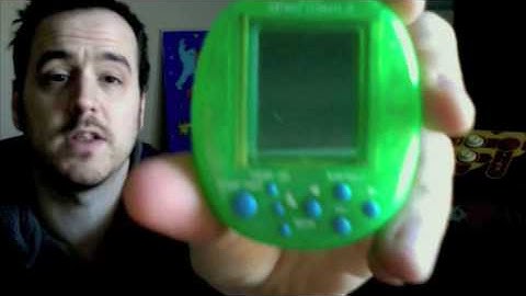 Peek Poke #3  Game review: Key chain games from Sega and Namco