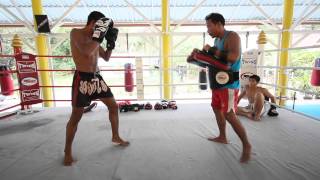 Jab-Cross-Left mid knee