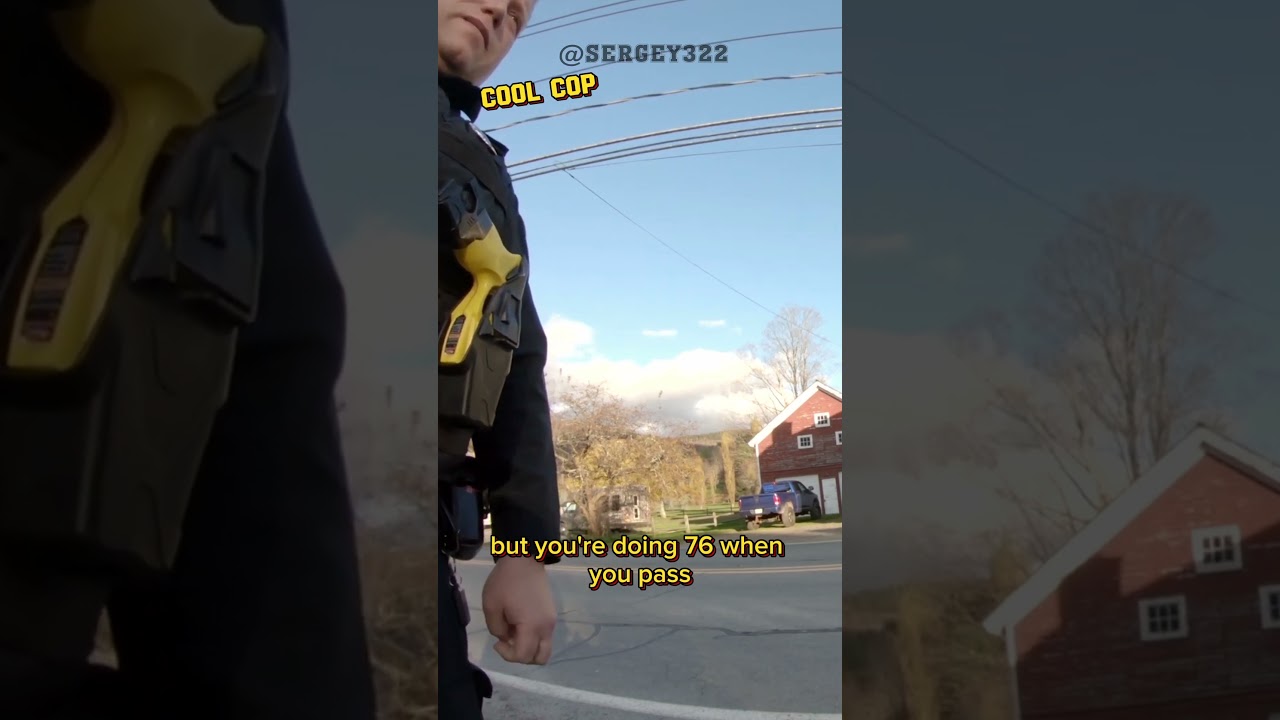 Ему очень повезло с полицейским  😌😌