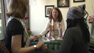 Tempe florist gives leftover V-day flowers to nonprofit devoted to domestic violence victims
