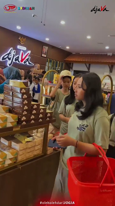 JET BUS PO BUDIMAN DI PUSAT OLEH OLEH BAKPIA DJAVA #bus #budimanbus #viralvideo