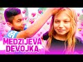 Medzi naao devojku   povredila ga 