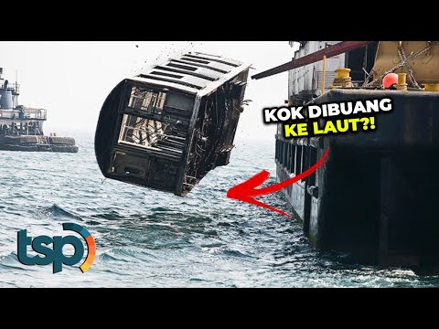 Video: Bangkai Kereta Air: Perjalanan Maut Artyom - Pandangan Alternatif