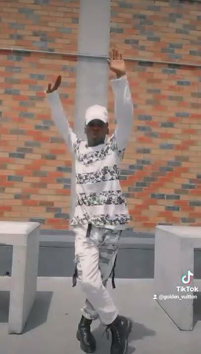 HANNAH MONTANA - KAMO MPHELA 🔥#dancecover #amapiano #kamomphela #shorts  #viral #choreography #dance