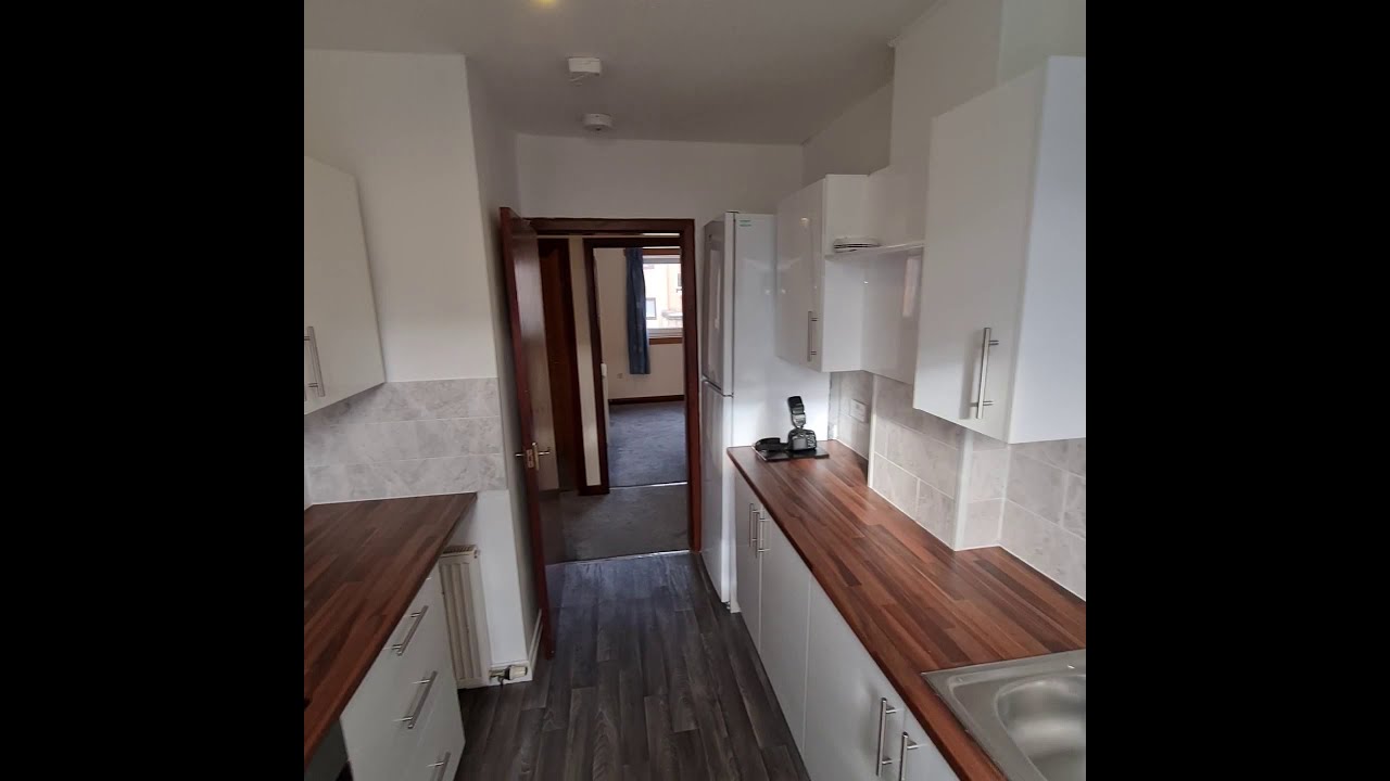 73 Thurso Crescent, Menzieshill, Dundee DD2 4AS // February 2021