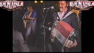 Watch Los Relampagos Del Norte Baraja De Oro video