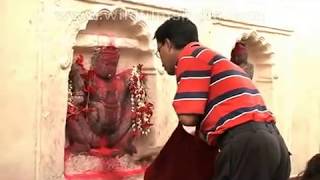 hindus worship vagina at kamakhya temple