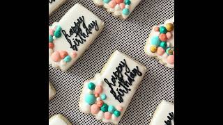 Let's Paint a Sugar Cookie! Adding Gold Luster Dust to a Sugar Cookie