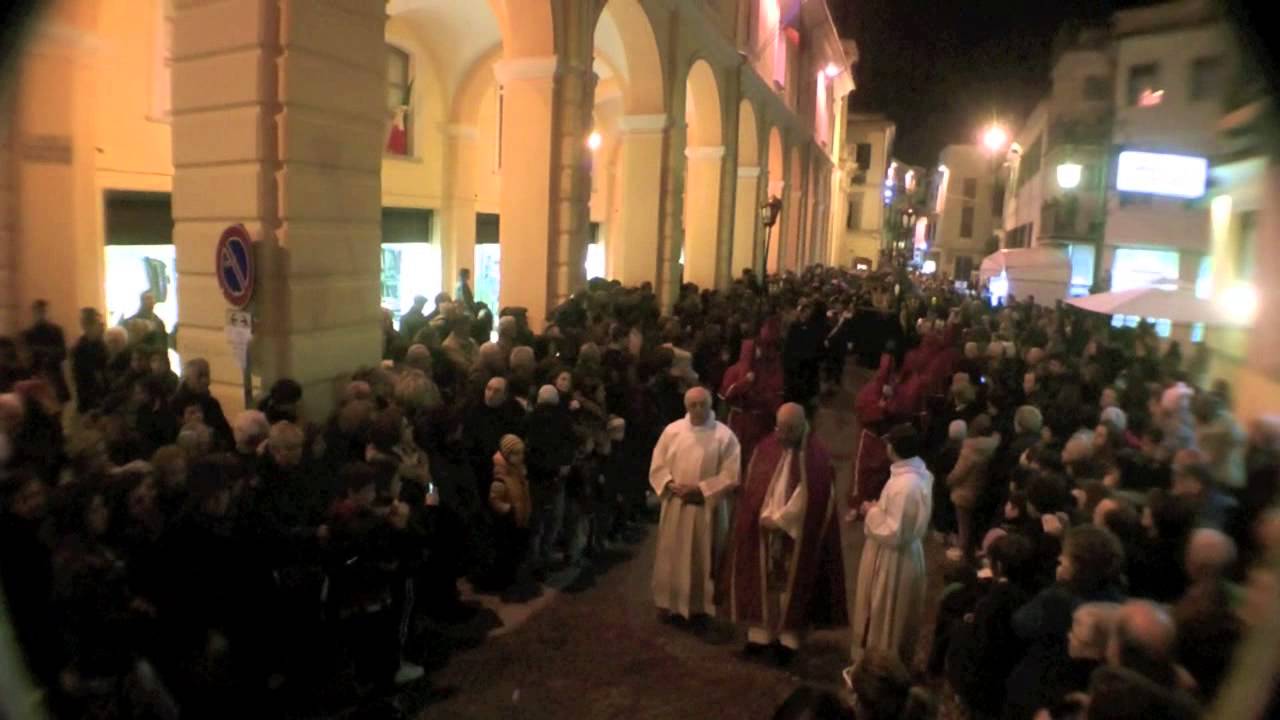 Processione di PENNE (PE)-Venerdì Santo 2013